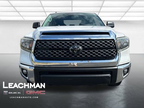 Used 2018 Toyota Tundra SR5 w/ SR5 Upgrade Package image 9