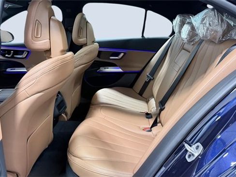 New 2026 Mercedes-Benz E 350 4MATIC Sedan image 7