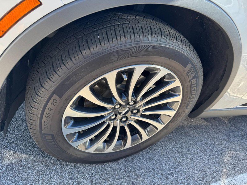 Used 2024 Lincoln Aviator Reserve w/ Equipment Group 201A AWD/4WD image 4