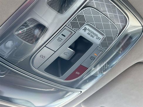 Used 2023 Genesis GV80 3.5T image 12