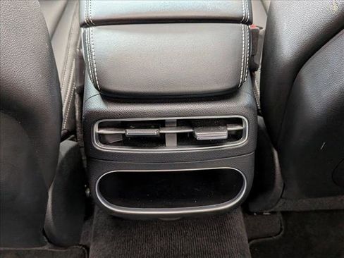 Used 2023 Genesis GV70 2.5T w/ Select Package image 17