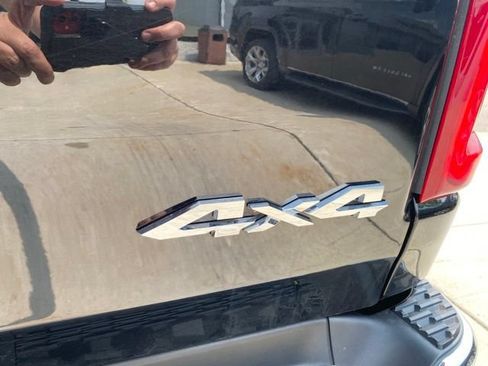 Used 2025 RAM 1500 Big Horn AWD/4WD image 6