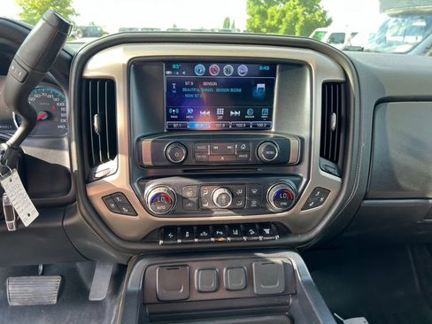 Used 2018 GMC Sierra 2500 Denali w/ Duramax Plus Package AWD/4WD image 13