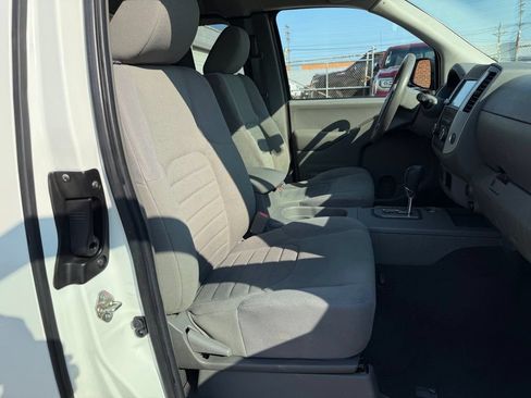 Used 2020 Nissan Frontier S RWD image 27
