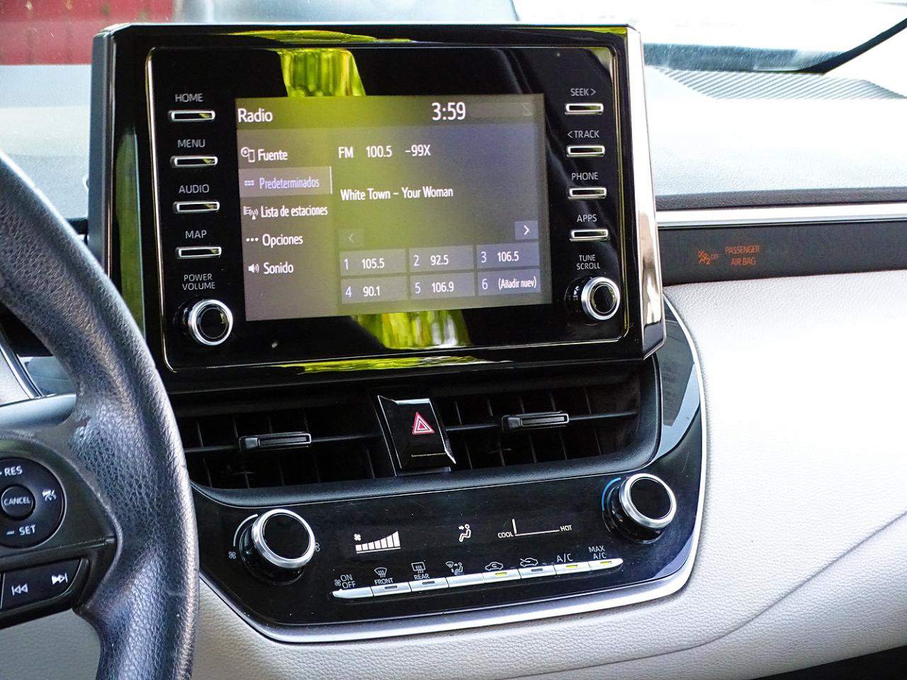 Used 2020 Toyota Corolla L FWD image 16