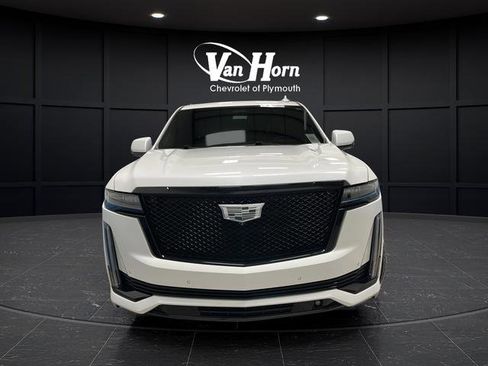 Used 2023 Cadillac Escalade ESV Sport Platinum w/ LPO, ONYX Package AWD/4WD image 2