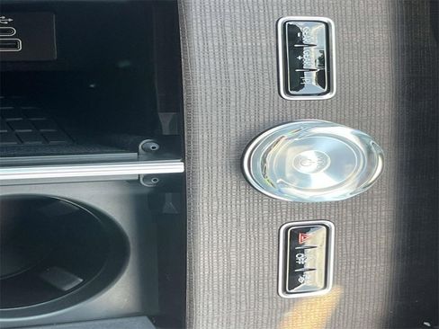 New 2025 Lincoln Navigator Reserve image 25