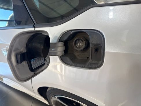 Used 2018 Honda Accord Sport image 11