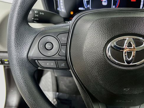 Used 2026 Toyota Corolla LE FWD image 19