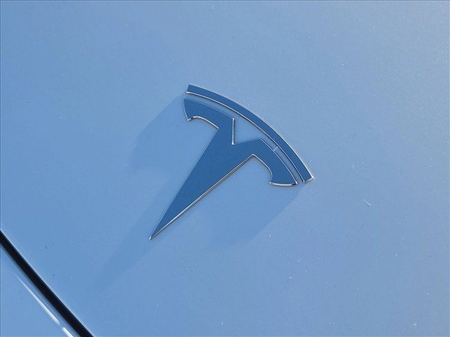 Used 2022 Tesla Model Y Long Range AWD/4WD image 30