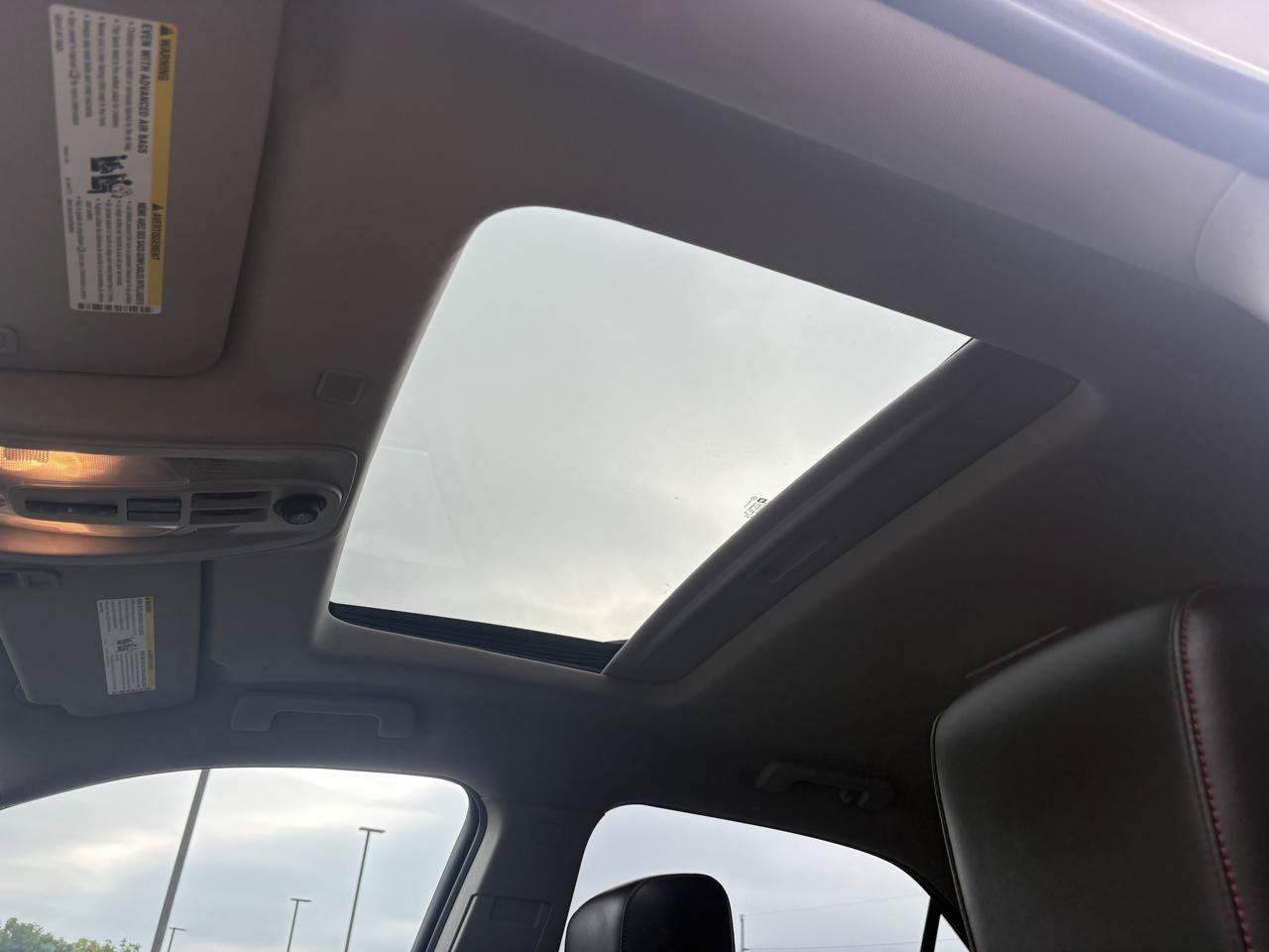 Used 2017 Chevrolet Equinox Premier w/ Enhanced Convenience Package AWD/4WD image 23