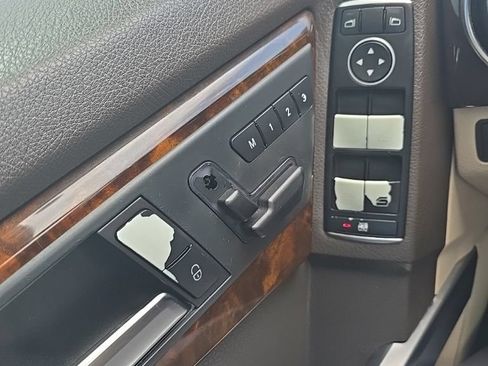 Used 2015 Mercedes-Benz GLK 350 2WD image 20