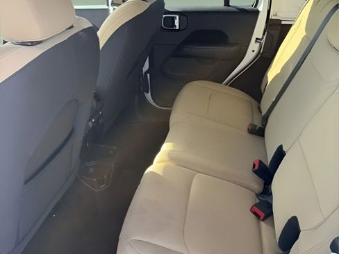 Used 2018 Jeep Wrangler Unlimited Sahara w/ Cold Weather Group image 11