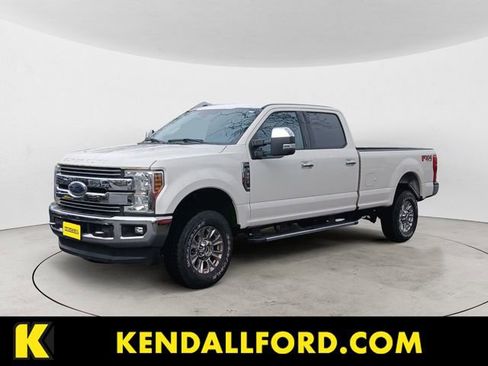 Used 2018 Ford F350 Lariat image 1