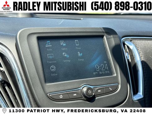 Used 2018 Chevrolet Malibu Hybrid FWD image 8