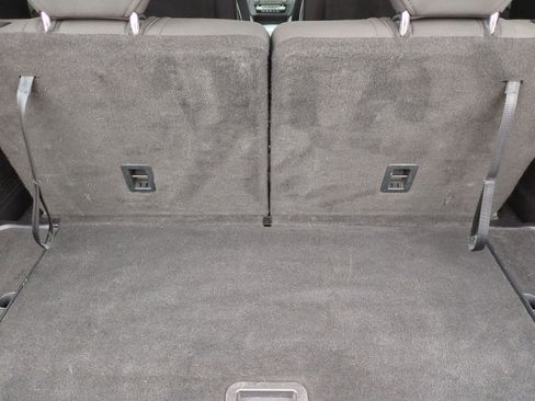 Used 2020 Ford Explorer XLT image 34