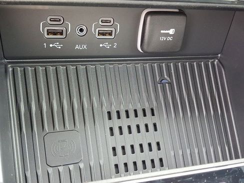 New 2026 Jeep Grand Cherokee Altitude AWD/4WD image 19