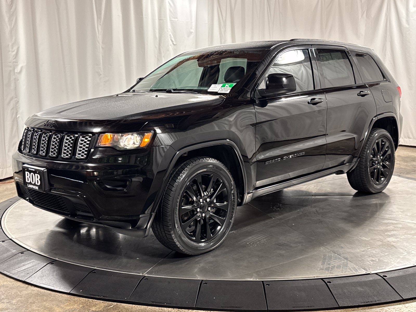 Used 2018 Jeep Grand Cherokee Altitude AWD/4WD image 1