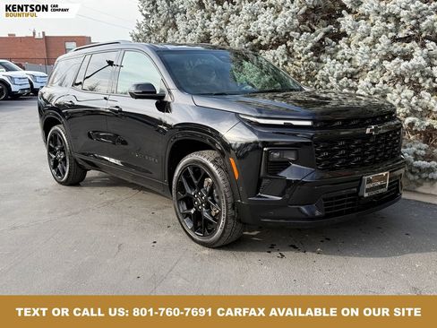 Used 2024 Chevrolet Traverse RS image 11