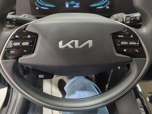 Certified 2023 Kia Niro LX FWD image 19