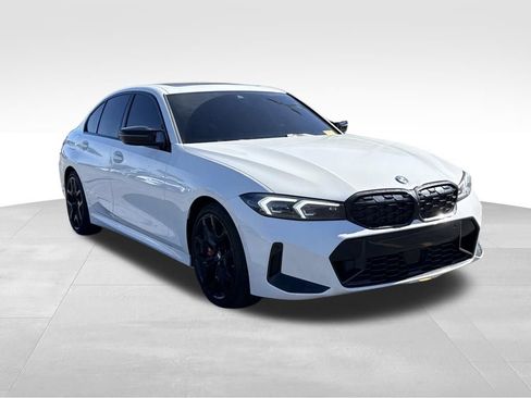 Used 2025 BMW M340i xDrive w/ Premium Package image 4