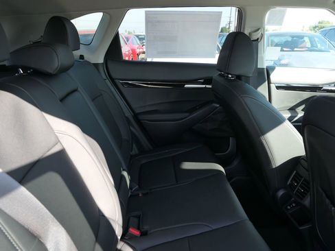New 2026 Kia Seltos EX image 22