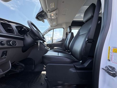 New 2025 Ford Transit 250 Low Roof image 17