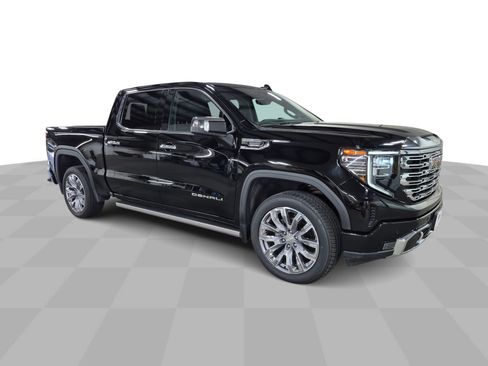 Certified 2022 GMC Sierra 1500 Denali w/ Technology Package AWD/4WD image 2