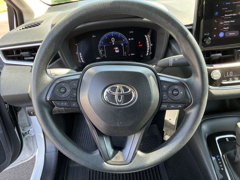 Used 2026 Toyota Corolla LE FWD image 18