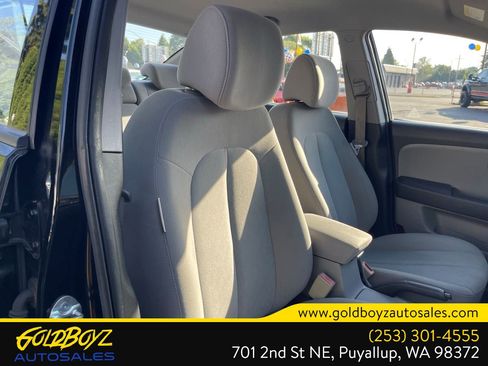 Used 2010 Hyundai Elantra SE FWD image 30