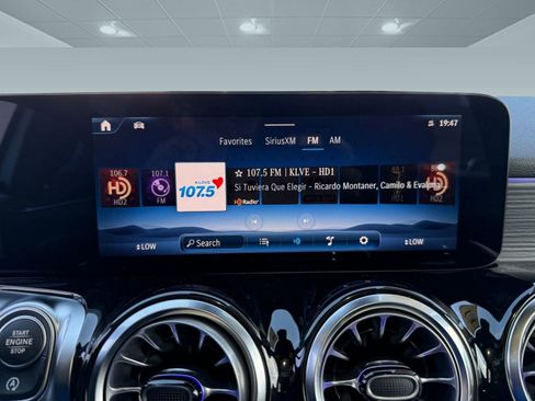 New 2026 Mercedes-Benz GLB 250 image 27