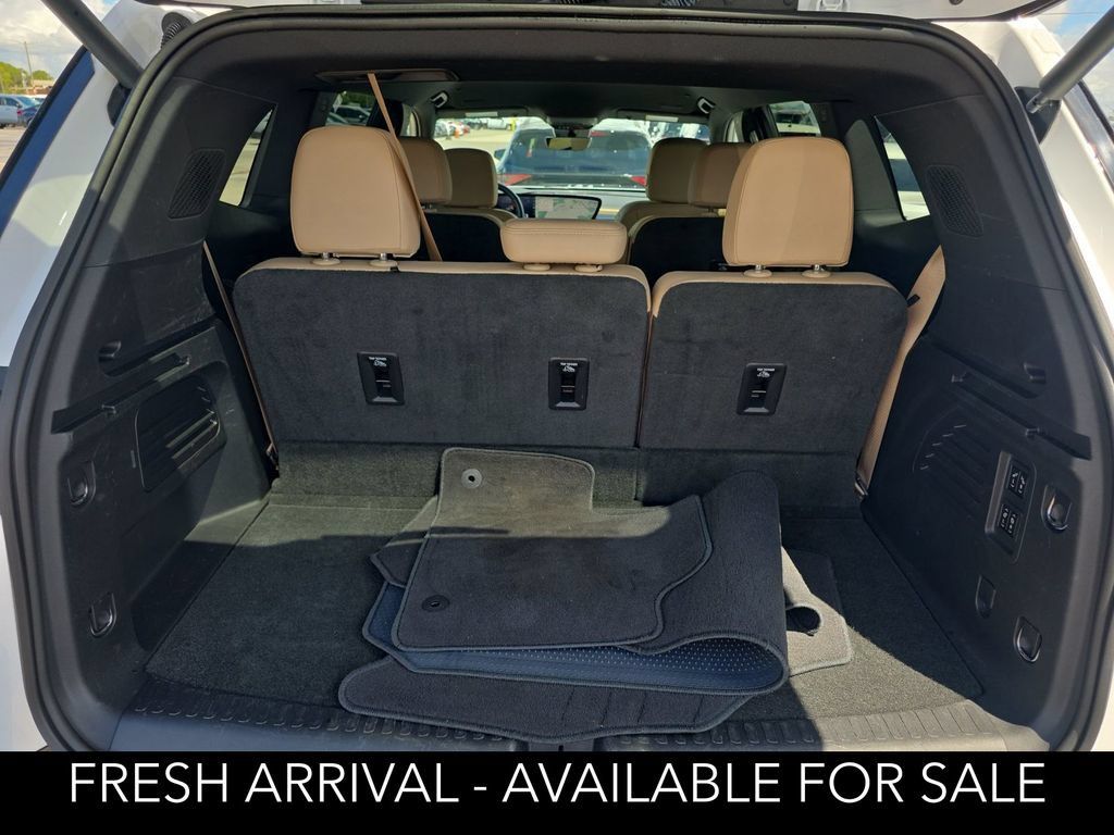 Used 2026 Buick Enclave Preferred w/ Power Package FWD image 17