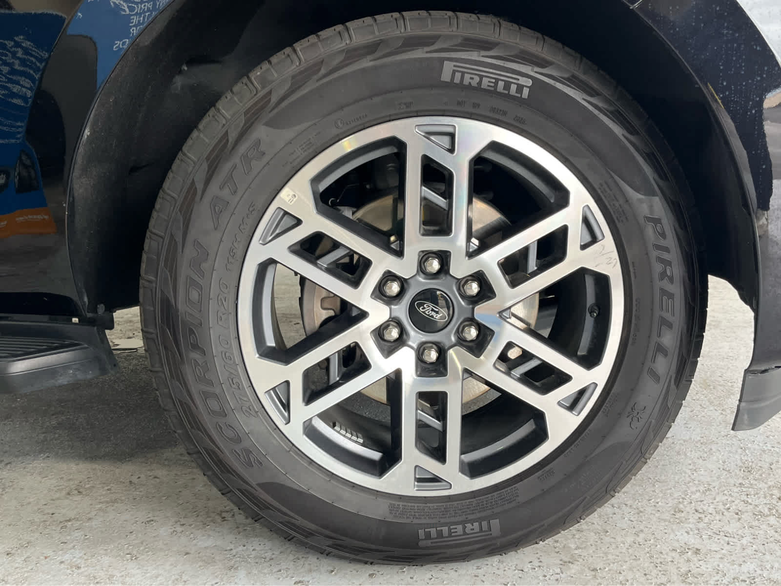 Used 2025 Ford Expedition Active AWD/4WD image 51