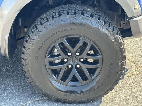 Used 2017 Ford F150 Raptor w/ Equipment Group 801A Mid AWD/4WD image 12