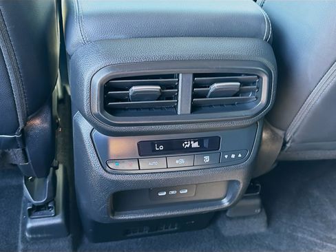 Used 2025 Honda Pilot EX-L image 22