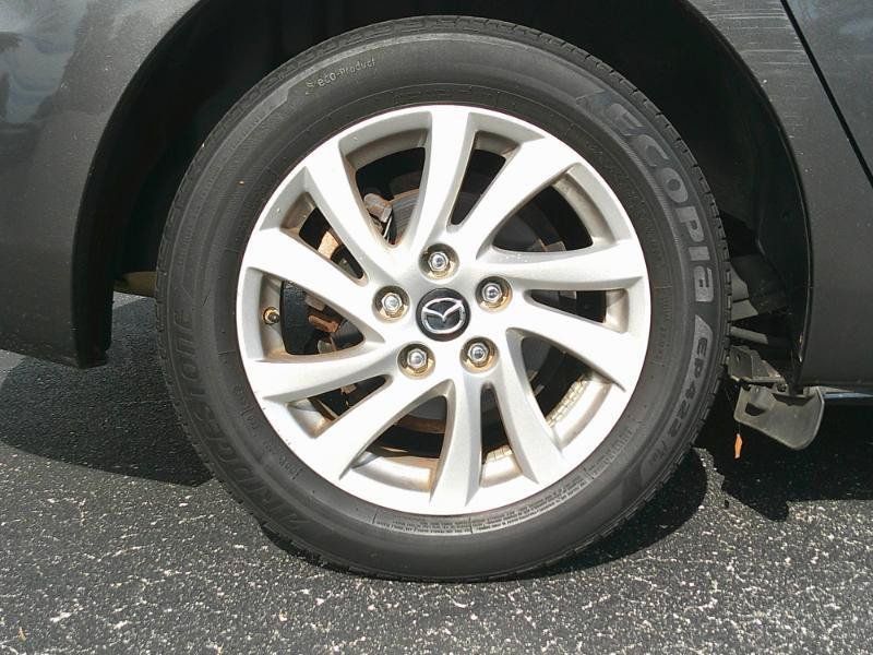 Used 2013 MAZDA MAZDA3 i Touring FWD image 25