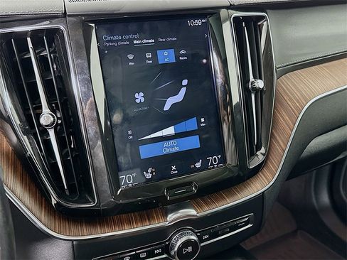 Used 2020 Volvo XC60 T5 Inscription w/ Protection Package Premier image 14