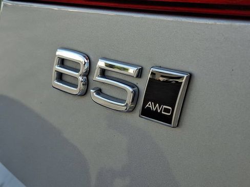 Used 2024 Volvo XC60 B5 Ultimate AWD/4WD image 30