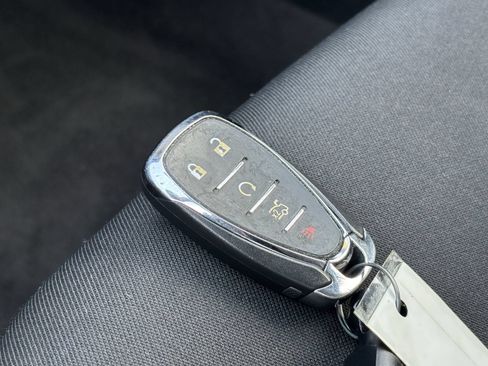 Used 2020 Chevrolet Malibu LT FWD image 37