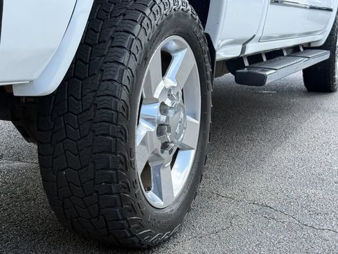 Used 2016 GMC Sierra 2500 SLT w/ Duramax Plus Package AWD/4WD image 25