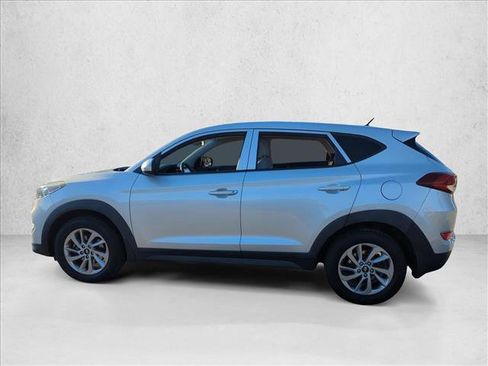 Used 2018 Hyundai Tucson SE image 5