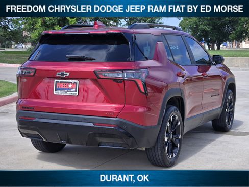 Used 2025 Chevrolet Equinox RS w/ Convenience Package III FWD image 3