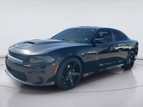 Used 2022 Dodge Charger R/T w/ Blacktop Package RWD image 3