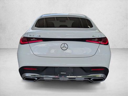 Used 2024 Mercedes-Benz GLC 300 4MATIC image 7