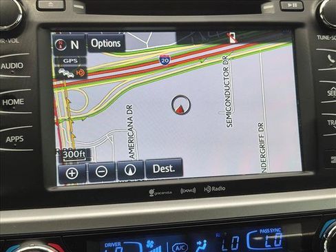 Used 2016 Toyota Highlander XLE FWD image 13