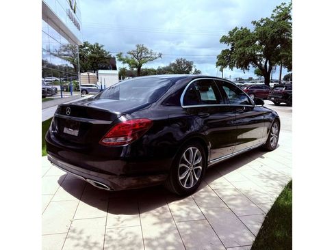 Used 2018 Mercedes-Benz C 300 Sedan image 5