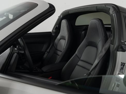 Used 2025 Porsche 911 Targa 4 GTS image 12
