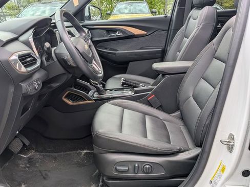 Used 2023 Chevrolet TrailBlazer ACTIV w/ Sun and Liftgate Package AWD/4WD image 4