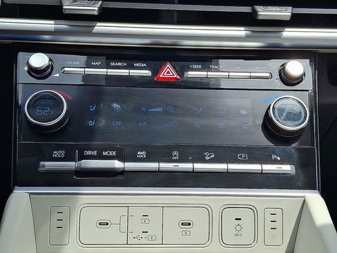 Certified 2024 Hyundai Santa Fe Calligraphy AWD/4WD image 16