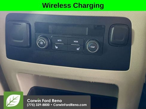 Used 2015 GMC Yukon Denali AWD/4WD image 27